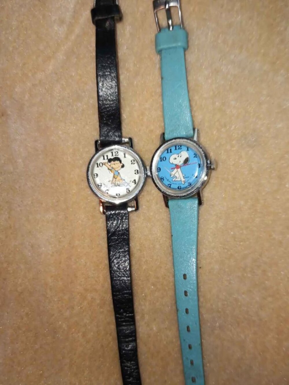 Vintage peanuts snoopy watches